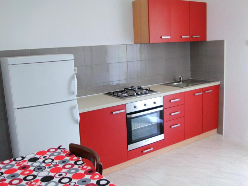 Apartments Sonija Gdinj Exterior photo